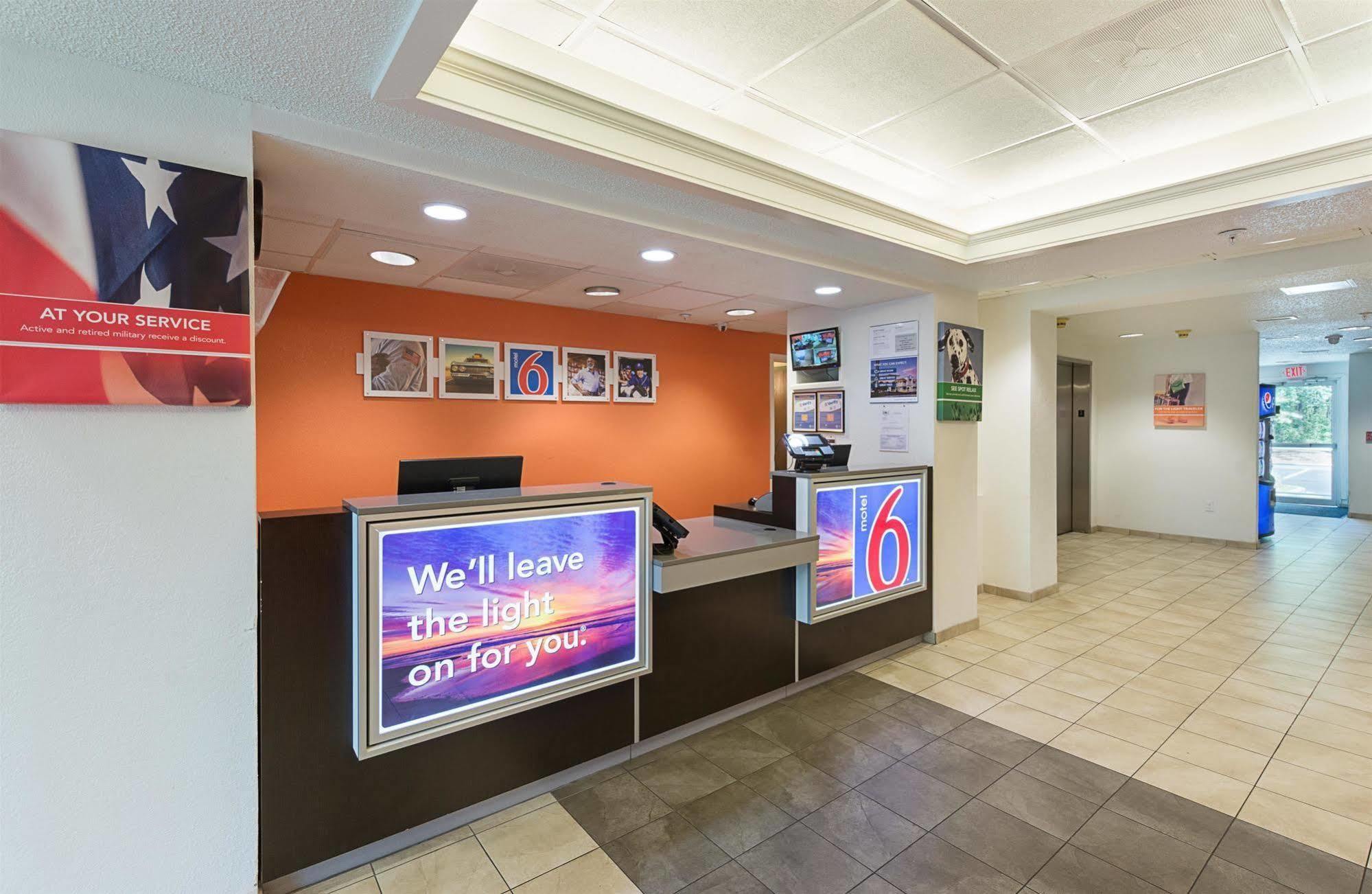 Motel 6-Columbia, Sc - Fort Jackson Area Екстериор снимка