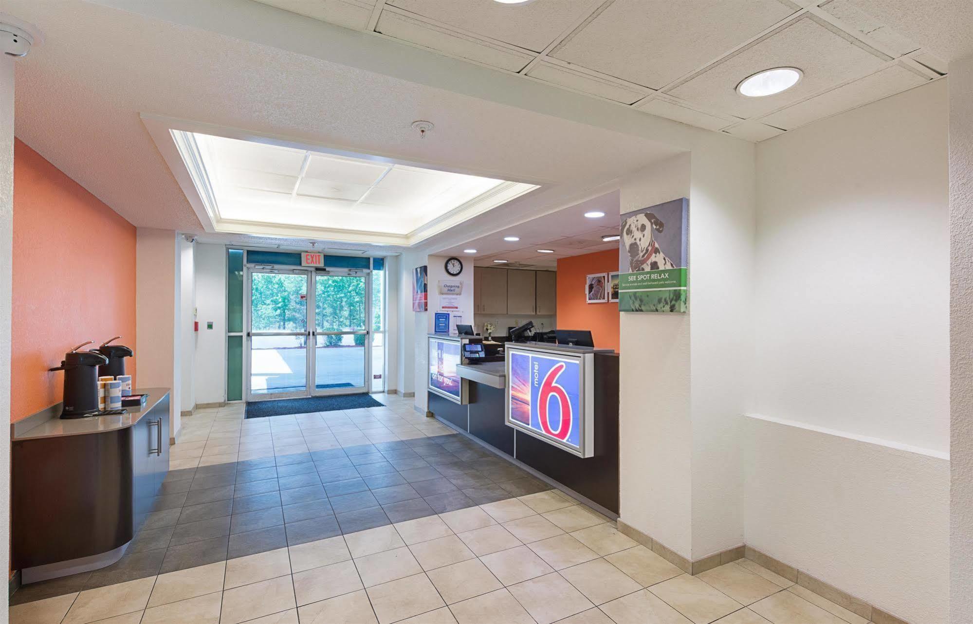 Motel 6-Columbia, Sc - Fort Jackson Area Екстериор снимка